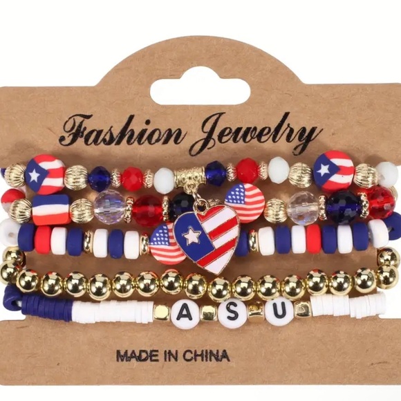 Red and White Patriotic Beaded Bracelet Set - Picture 3 of 6